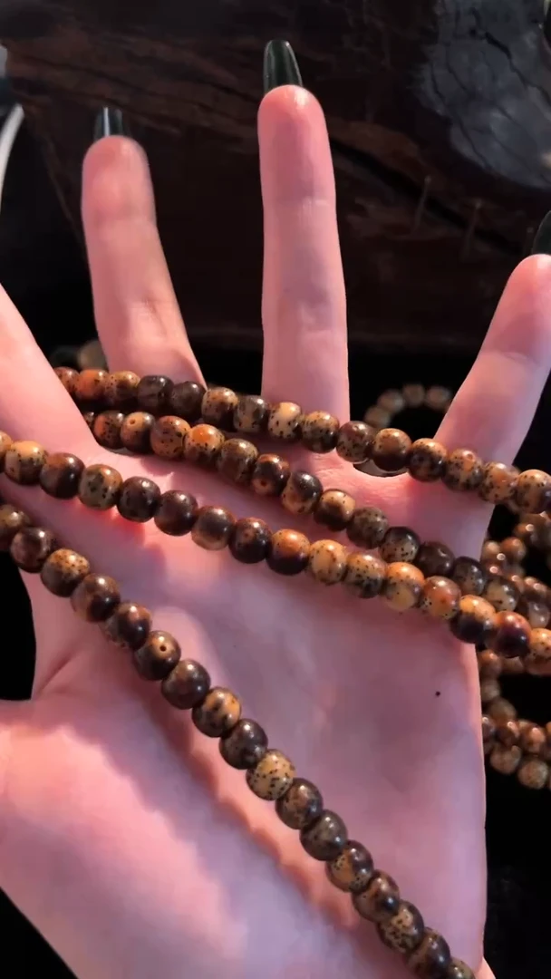 吊坠星月菩提精工级中珀绿皮桶珠长串（B）