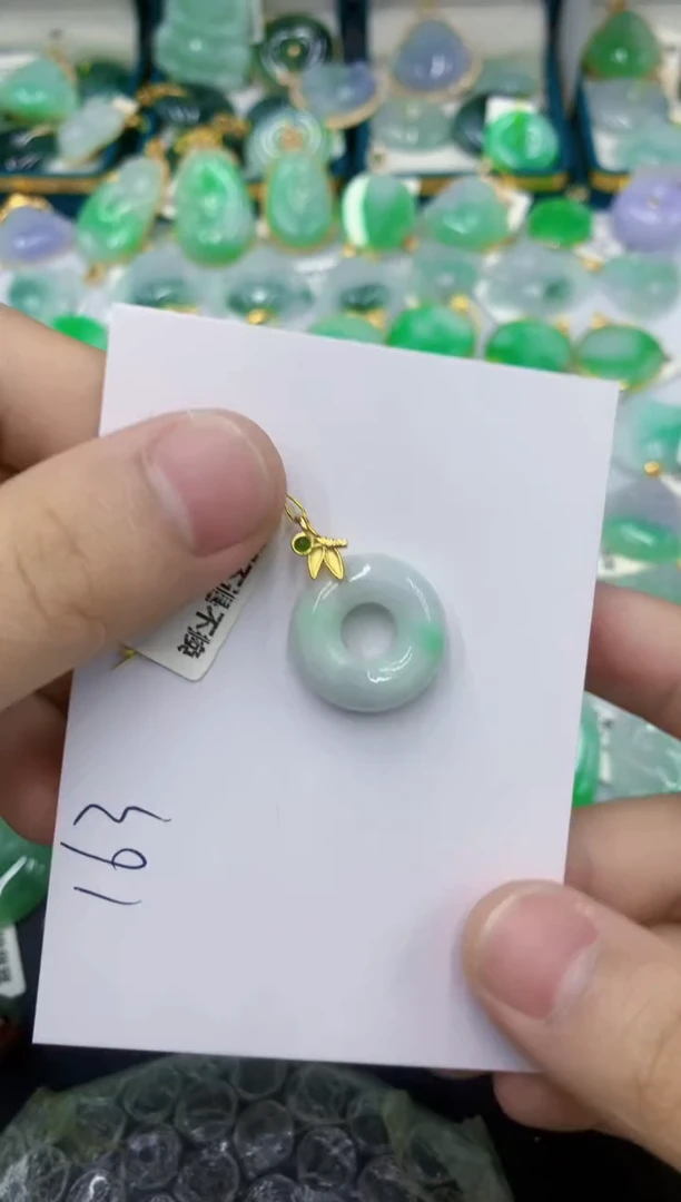 翡翠未镶嵌颈饰111111