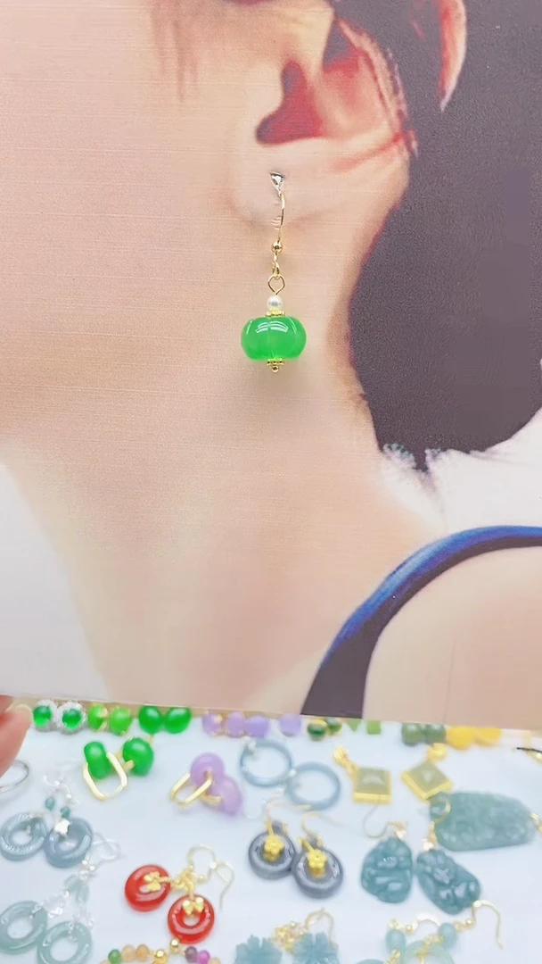 未镶嵌石英质玉（天山翠）耳饰218