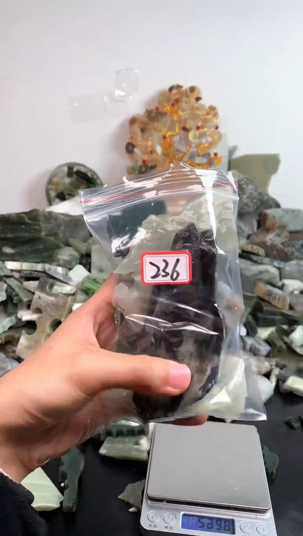 未镶嵌和田玉摆件236