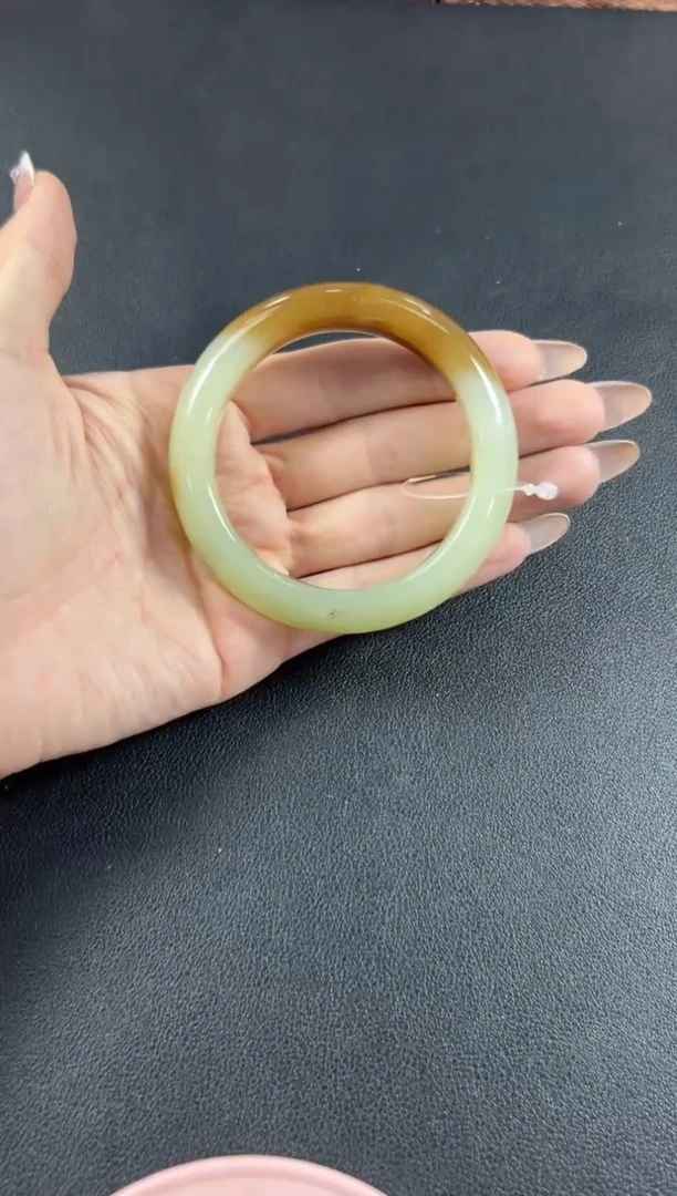 和田玉手镯未镶嵌若羌微色差55手镯K