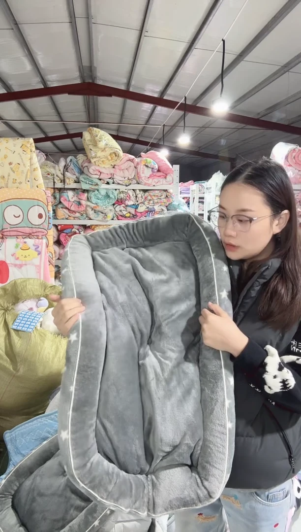 7号  瑕疵      玩偶    大绒狗窝