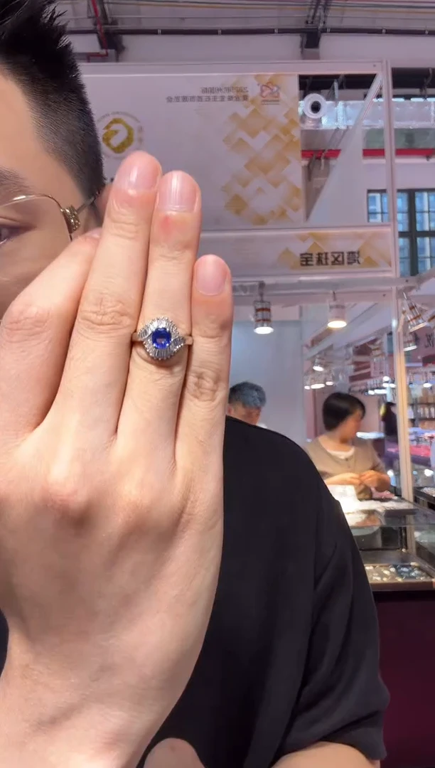 铂Pt900镶嵌戒指定制蓝宝石J01187