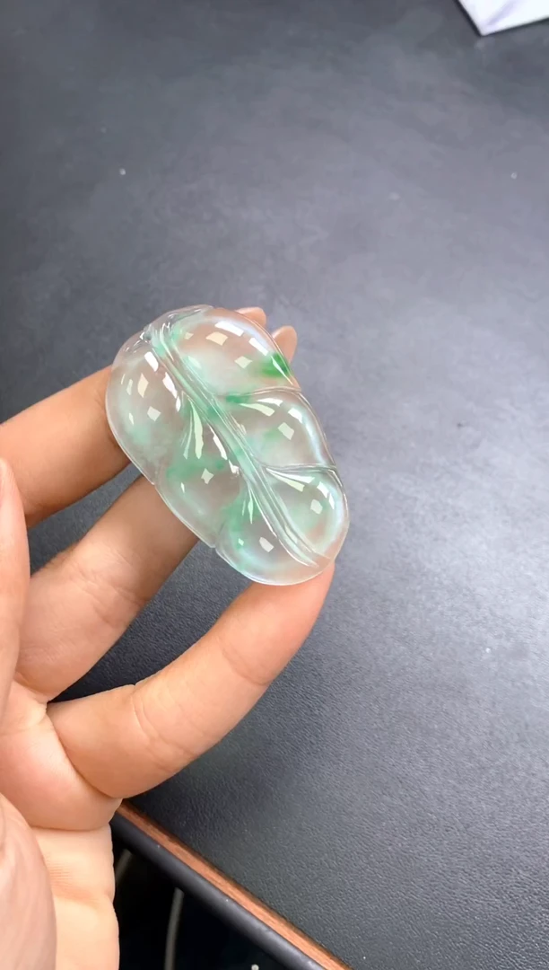 珍品臻选（吊坠加扣头）36