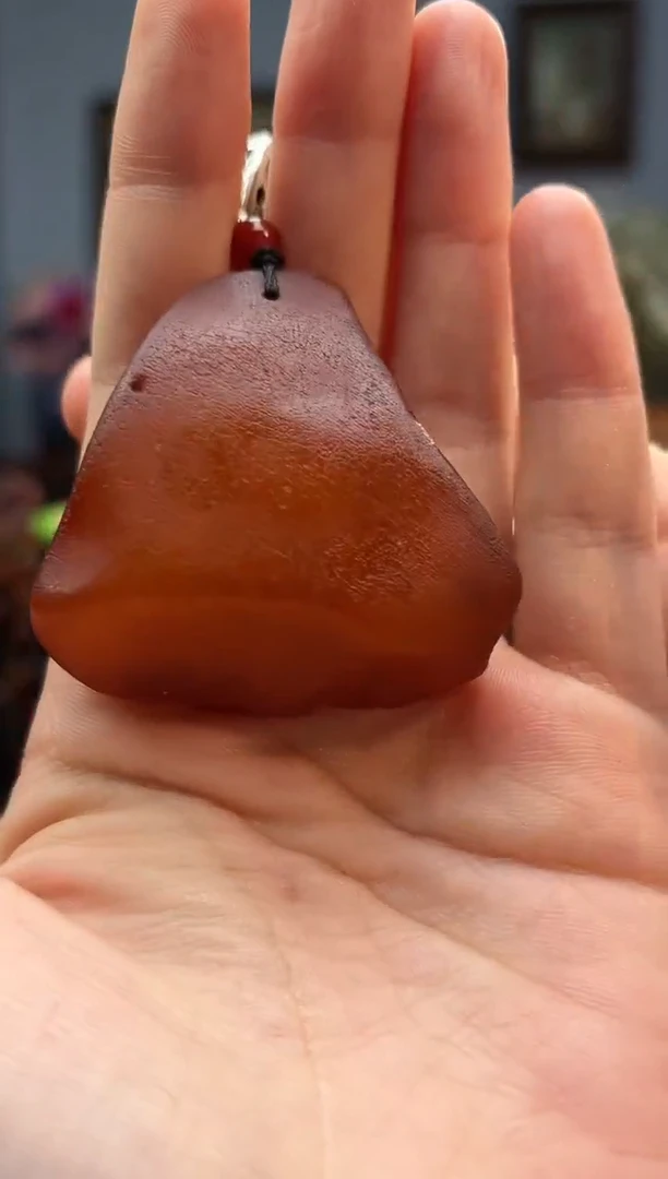 琥珀颈饰未镶嵌吊坠