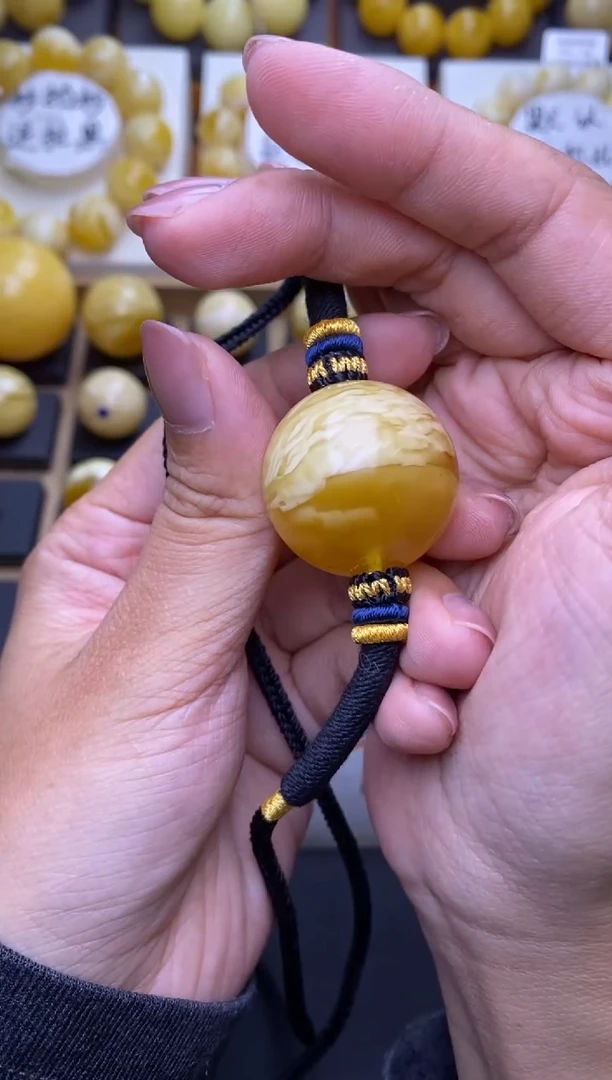 裸石琥珀未镶嵌大小姐珠宝98