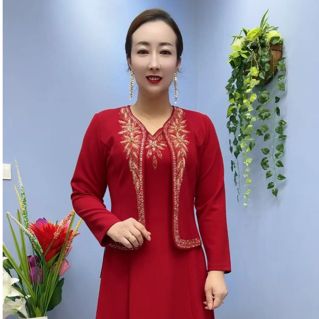 6308款重工烫钻高贵外衣裙子套装