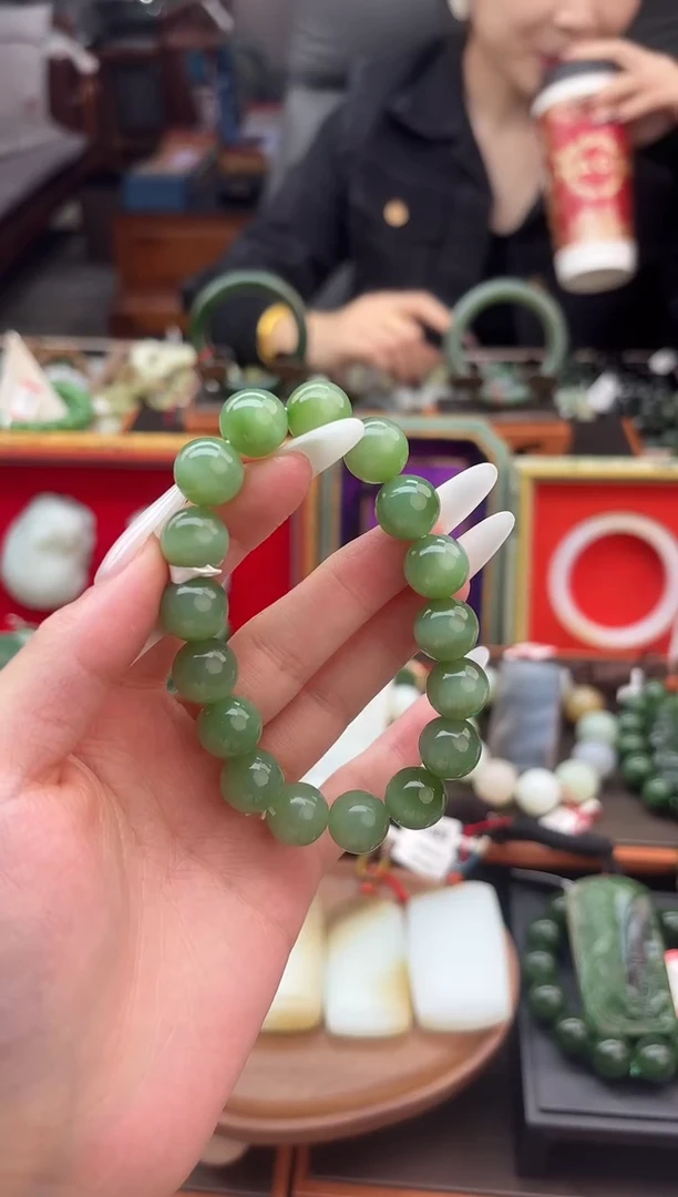 未镶嵌手串和田玉董小姐推荐 多样性发货 拍一发一by12