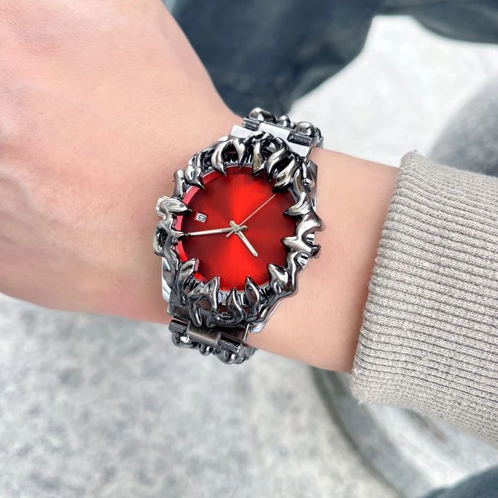 欧美风潮流爆款千禧年手表男款防水手表男士手表个性男表石英表男