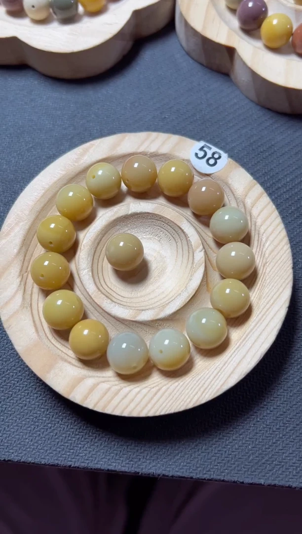 石英质玉手链未镶嵌Y****。185