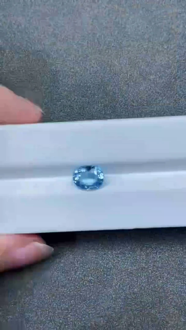 未镶嵌笔搁海蓝宝石1.9ct