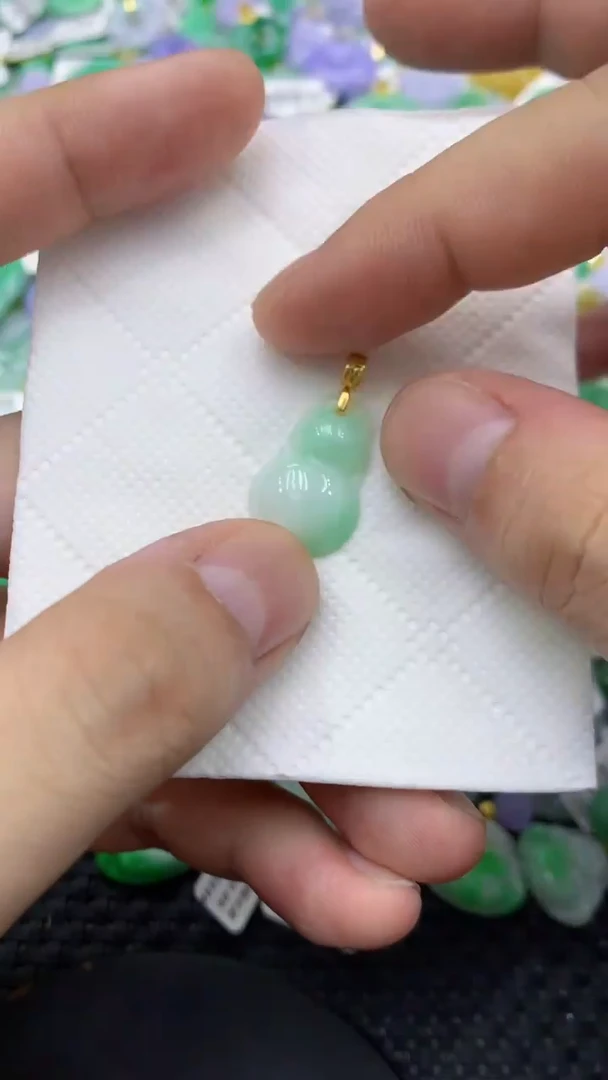 颈饰未镶嵌翡翠天然缅甸翡翠A货