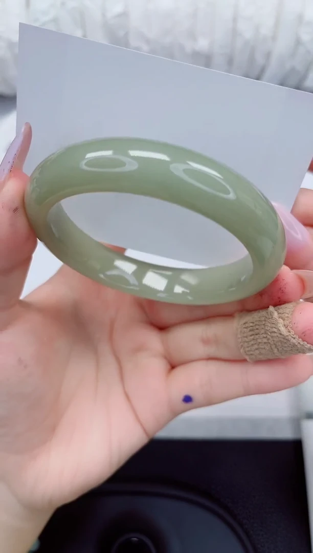 石英质玉手镯未镶嵌154-58/59