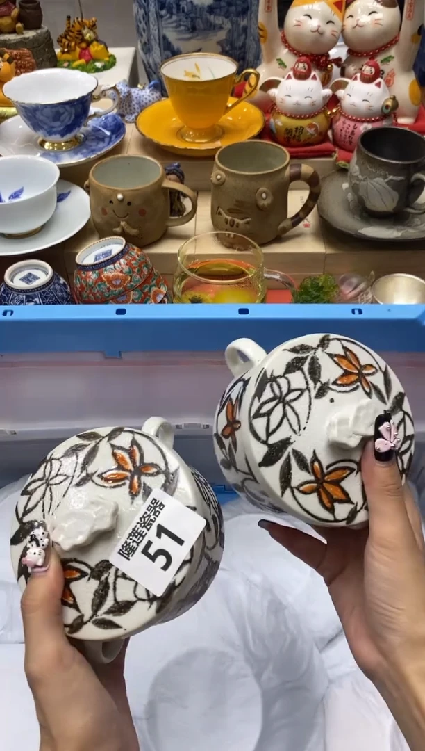 瓷片稀**噜隆莲瓷器欢迎大家