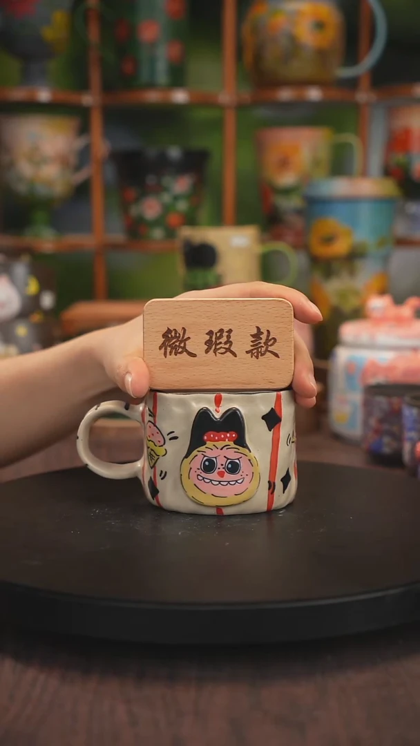 景德镇釉下彩手绘微瑕拉布布