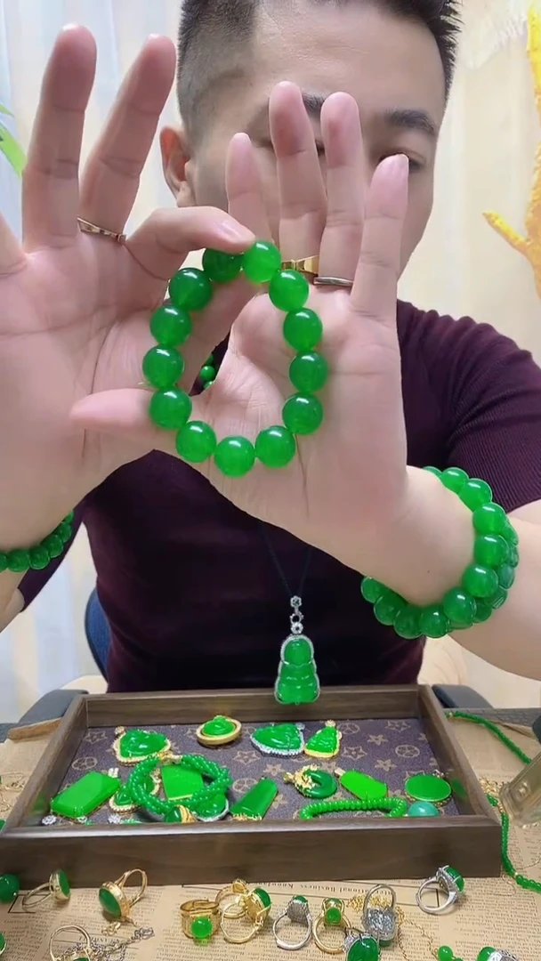 未镶嵌手链翡翠翡翠手链