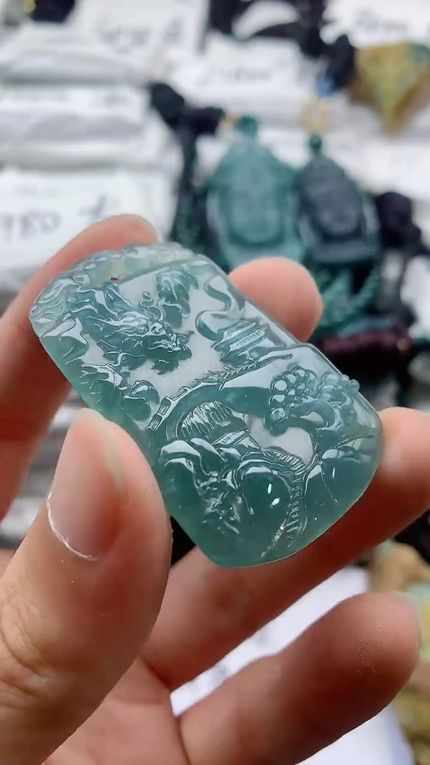 翡翠未镶嵌颈饰555555555555