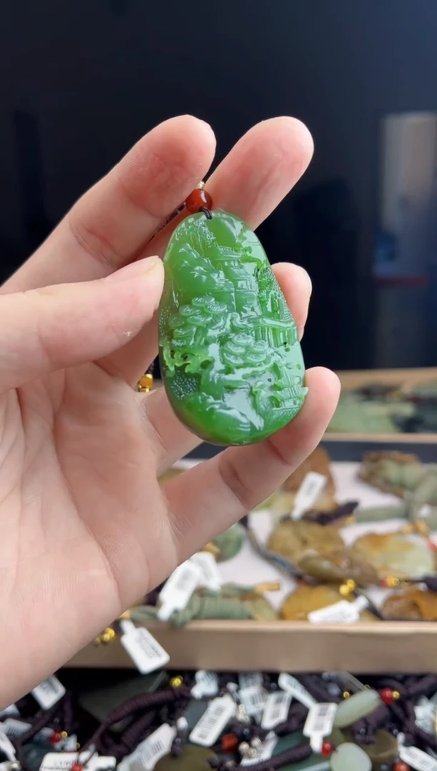 颈饰未镶嵌和田玉1