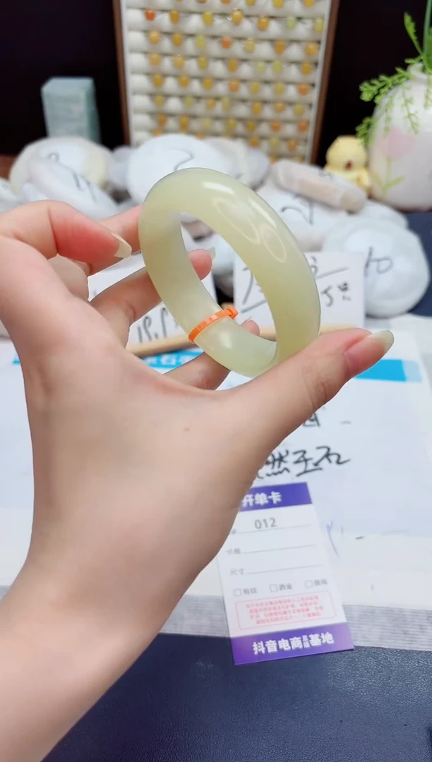 未镶嵌手镯石英质玉12-晴水-圈口58