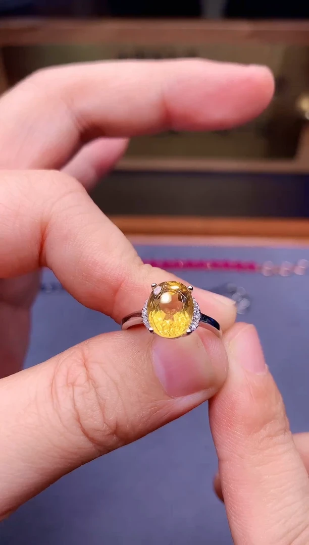 【闪购商品】黄晶戒指银S925镶嵌........