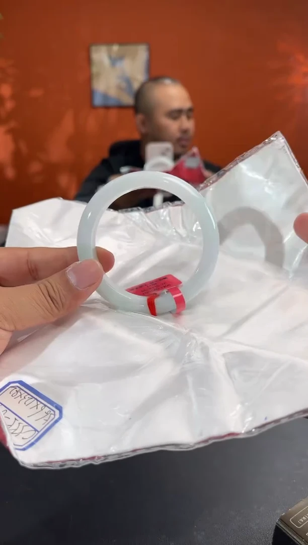 未镶嵌手镯翡翠13        圈口56