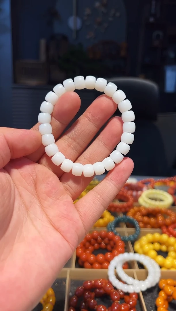 未镶嵌手串和田玉10+