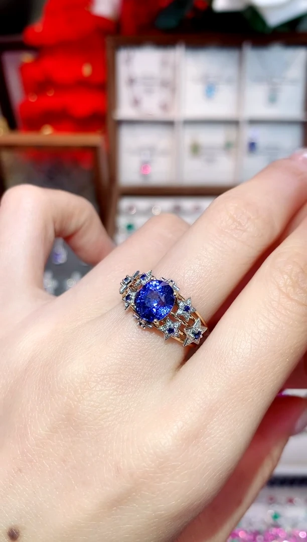 戒指蓝宝石18K金镶嵌2.69ct/天然宝石/七天无理由