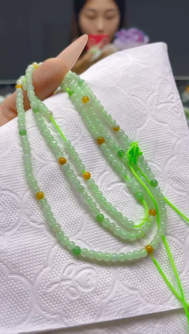 颈饰未镶嵌翡翠3MM