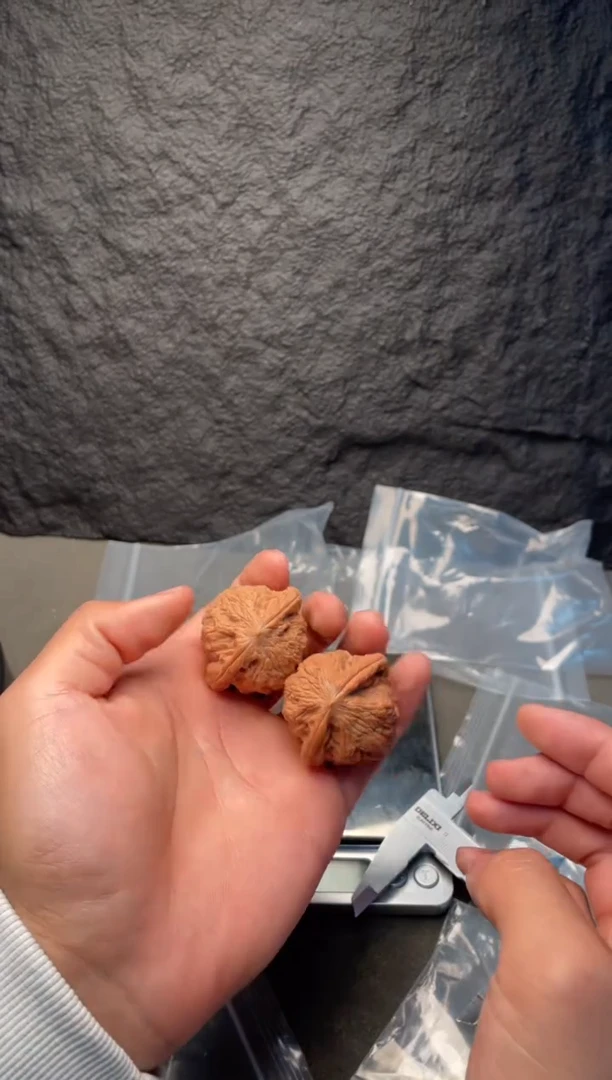 吊坠文玩核桃64昆仑