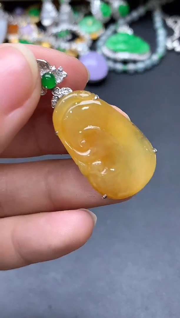 颈饰18K金镶嵌翡翠374-中国好珍宝