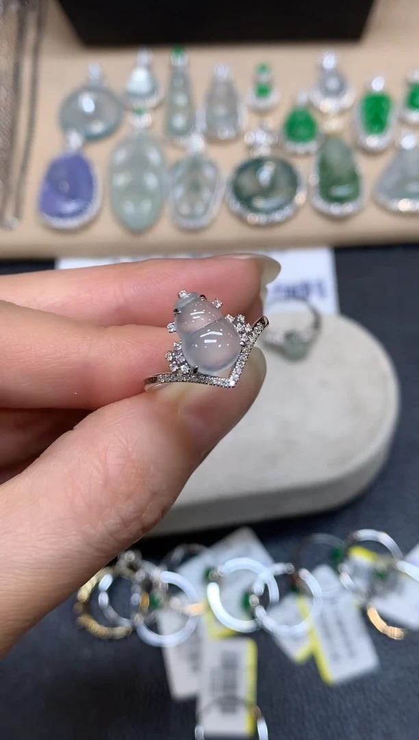 18K金镶嵌戒指翡翠3【无服务费