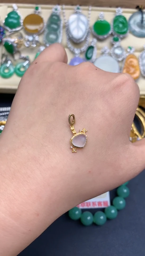 颈饰18K金镶嵌翡翠211-中国好珍宝