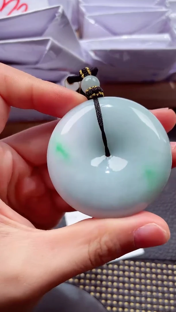 颈饰未镶嵌翡翠 000111