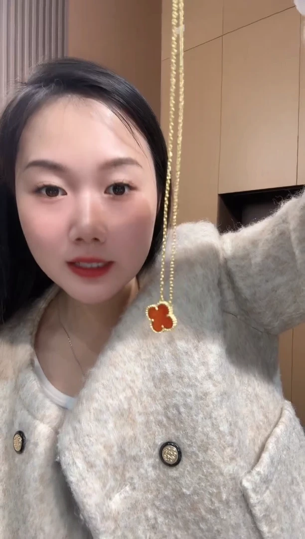 【闪购商品】玛瑙/玉髓套链18K金镶嵌红色k黄，四叶草套链GHJ