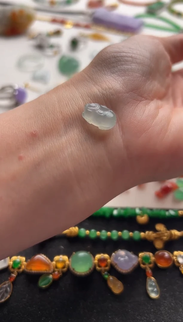 定制翡翠未镶嵌唐马2000+200