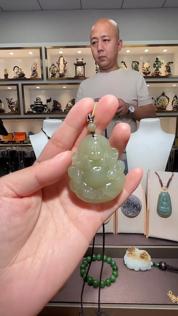 和田玉未镶嵌颈饰苏