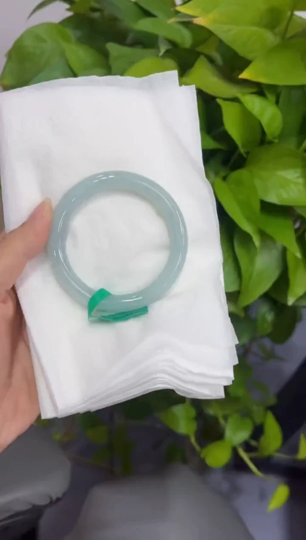 未镶嵌手镯翡翠是***啦00006681