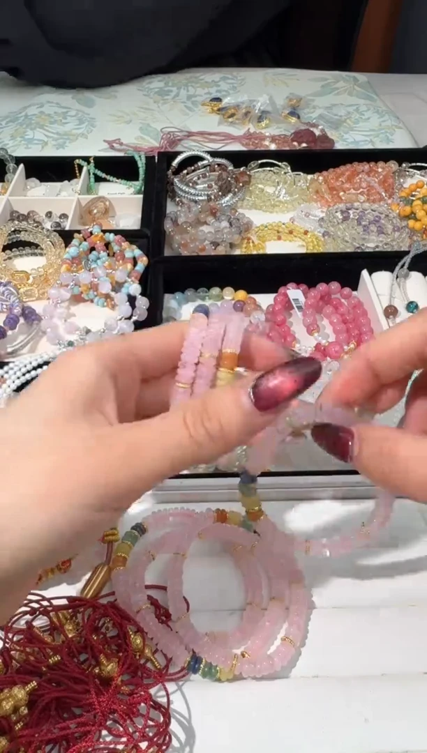 【闪购商品】水晶手链未镶嵌W001粉水盘珠多宝款