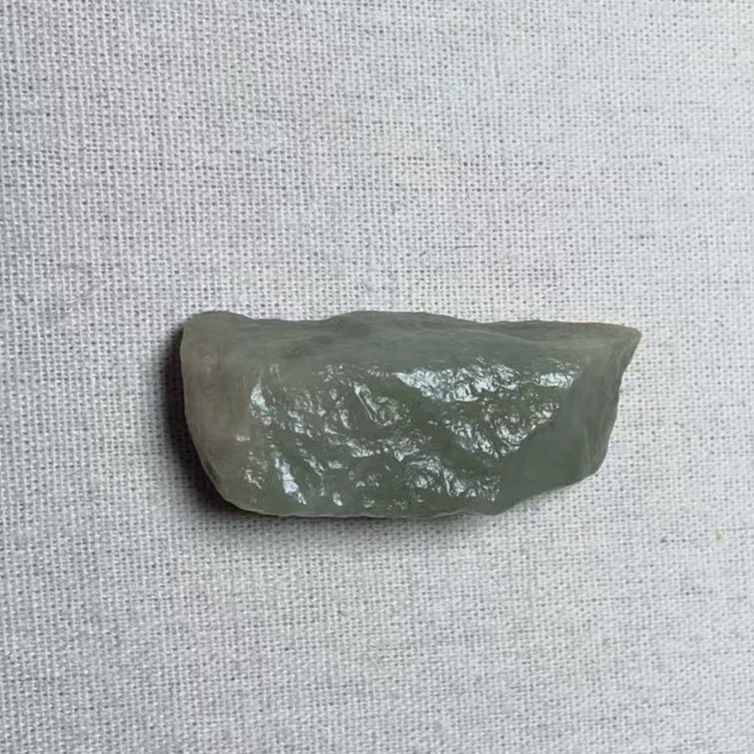 新疆和田玉戈壁玉戈壁料原石  无任何修型 一手货源  量大  瞎卖