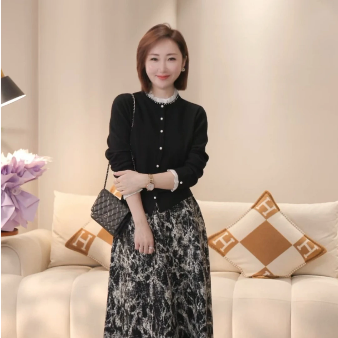 【双姐】秋款小荷叶领圆领开衫珍珠领针织小外套羊毛衫中年女JH1098