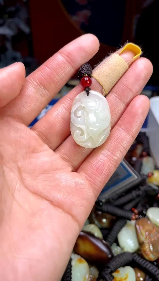 【闪购商品】和田玉颈饰未镶嵌1