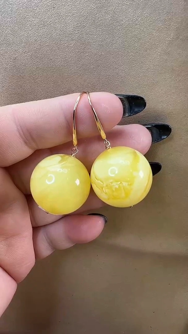 琥珀颈饰未镶嵌耳环