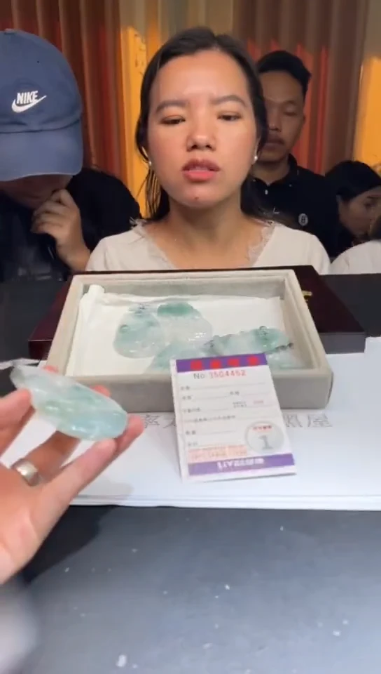 未镶嵌定制翡翠未抛光毛货多样性发其一拍一发一4452