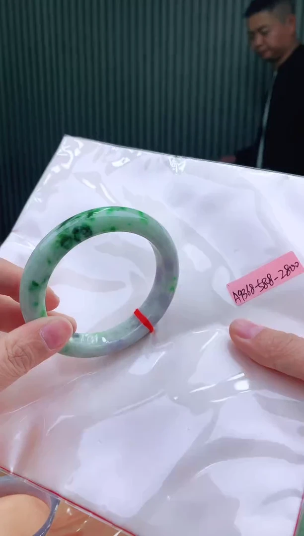 未镶嵌手镯翡翠58+