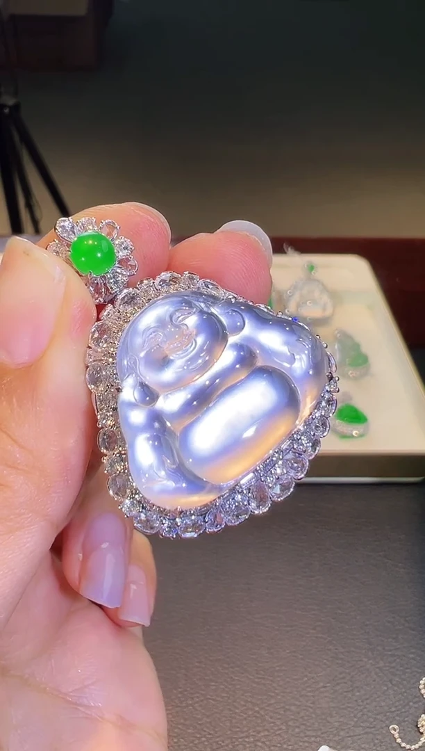 吊坠(不含链)18K金镶嵌翡翠翡翠