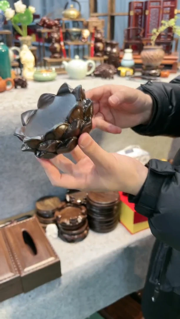 【闪购商品】风车木（黑檀木）莲花底座一个
