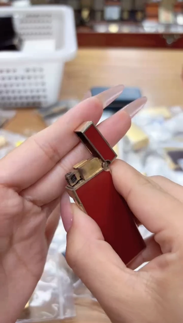 登喜路礼服机银色树皮纹