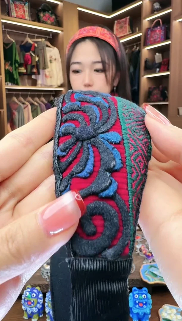 【闪购商品】织绣423黔东南苗族刺绣