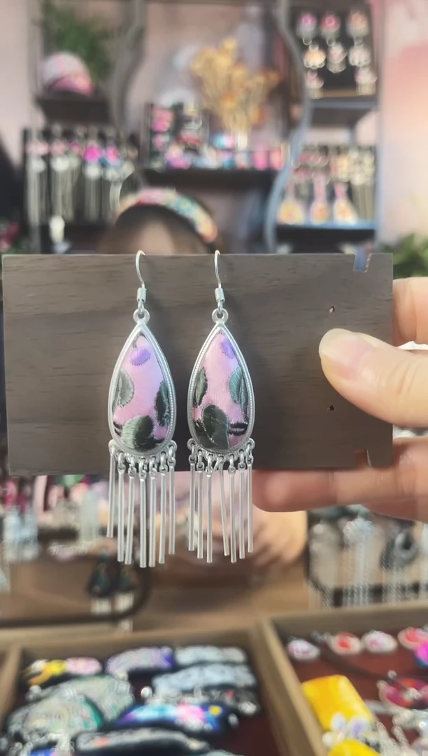 织绣美*民族风手工非遗老绣饰品0312