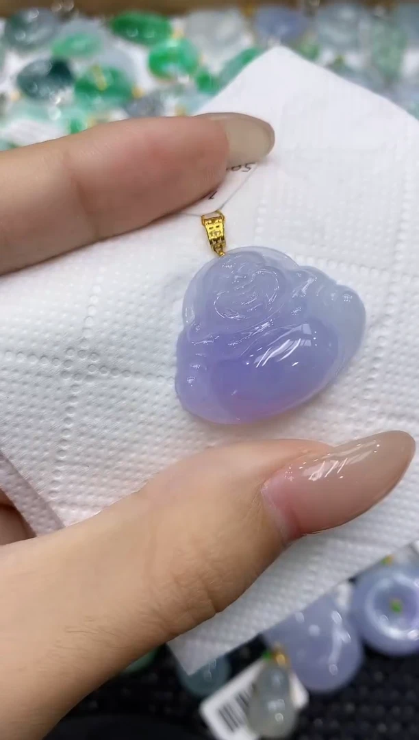 翡翠18K金镶嵌颈饰111111111111